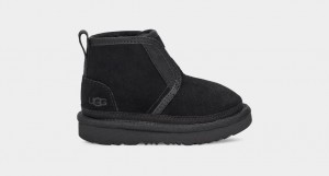 Black Ugg Neumel EZ-Fit Kids' Boots | 419730-XCJ