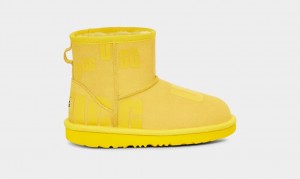 Yellow Ugg Classic Mini Scatter Graphic Kids' Boots | 754380-ZVN