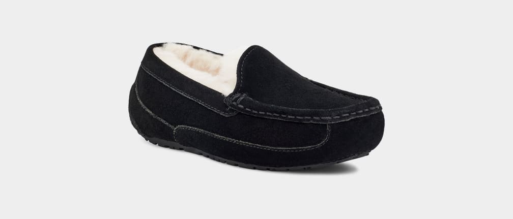 Black Ugg Ascot Kids' Slippers | 126985-FNZ