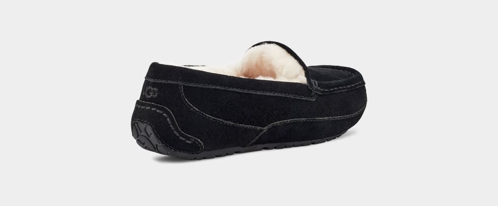 Black Ugg Ascot Kids' Slippers | 126985-FNZ