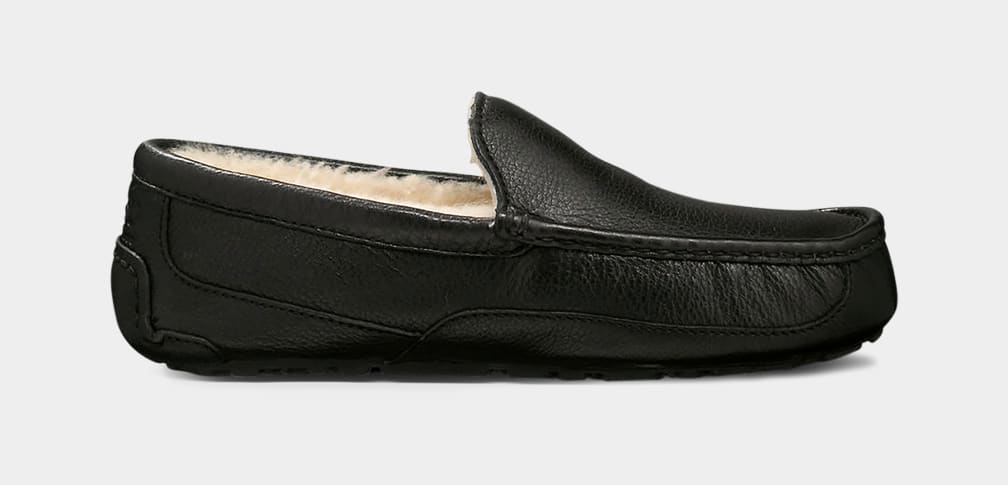 Black Ugg Ascot Leather Men Moccasins | 583021-EOM