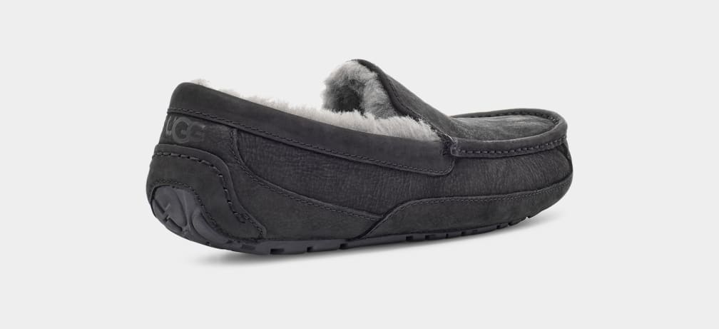 Black Ugg Ascot Matte Leather Men Moccasins | 436098-UWN