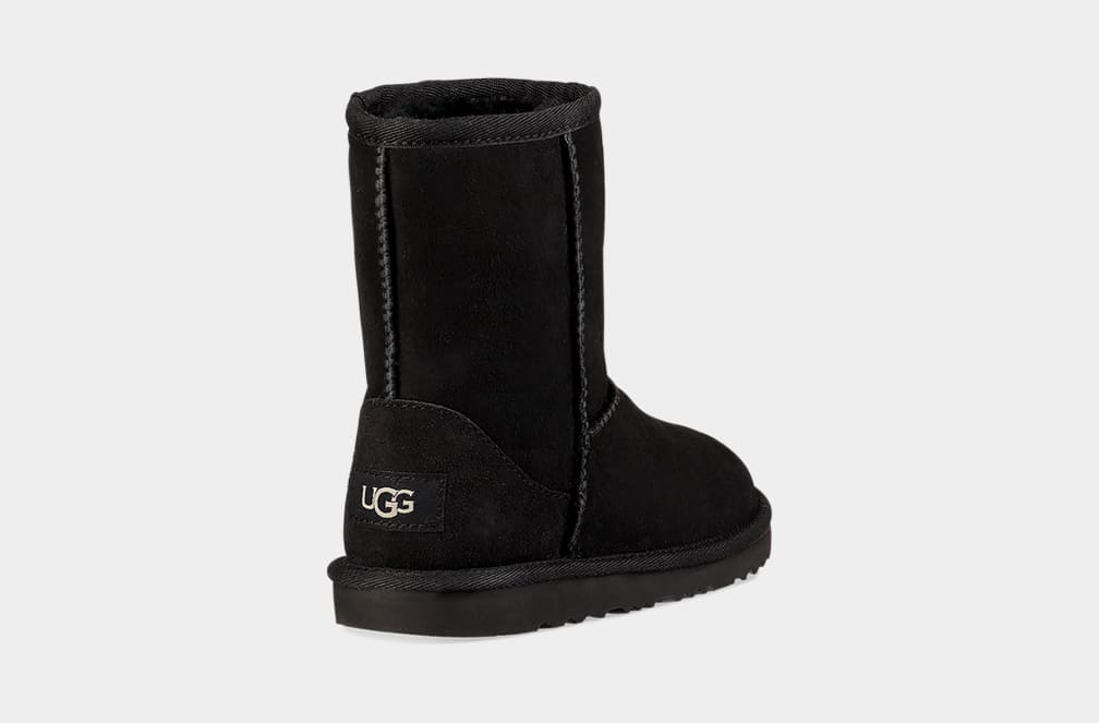 Black Ugg Classic II Kids' Boots | 635201-WZV