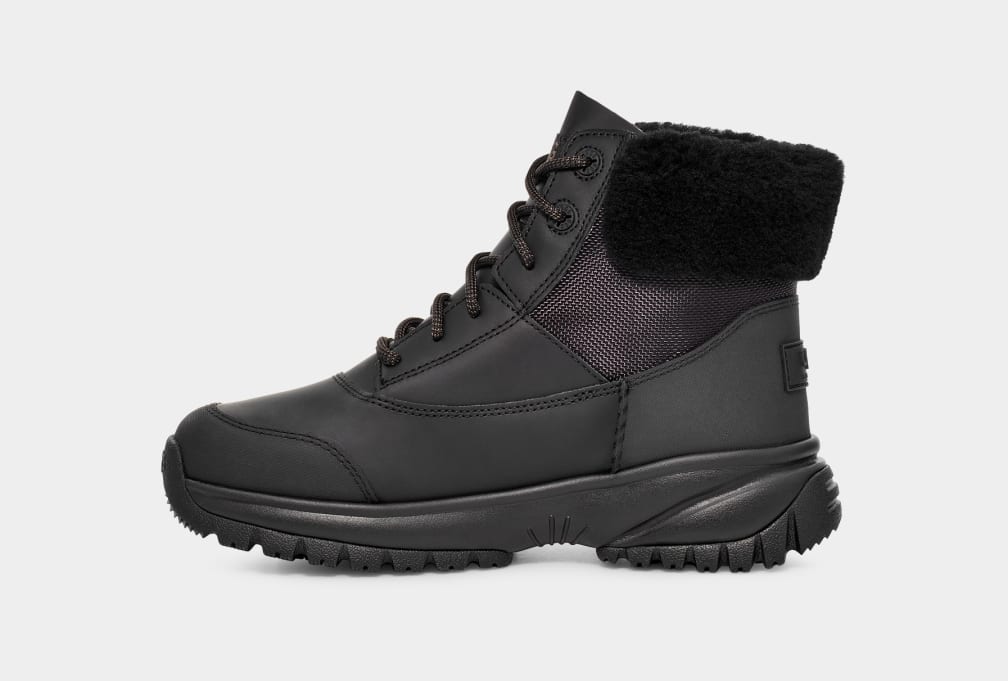 Black Ugg Yose Fluff V2 Women Boots | 015483-KZT