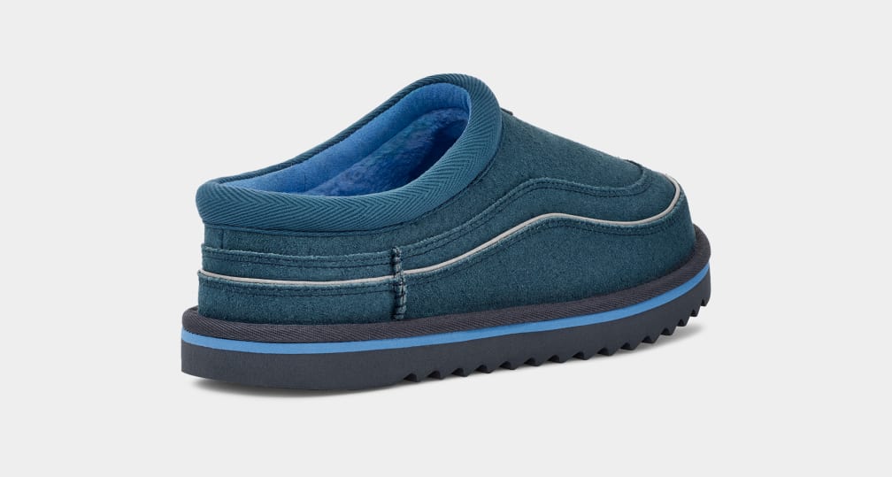 Blue Ugg Tasman Cali Wave Men Moccasins | 841970-JWE