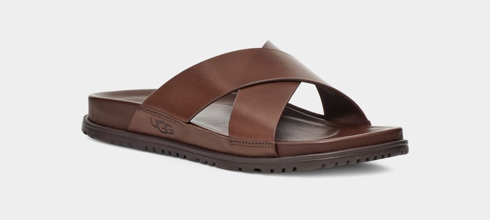 Brown Ugg Wainscott Men Slides | 852739-XVU