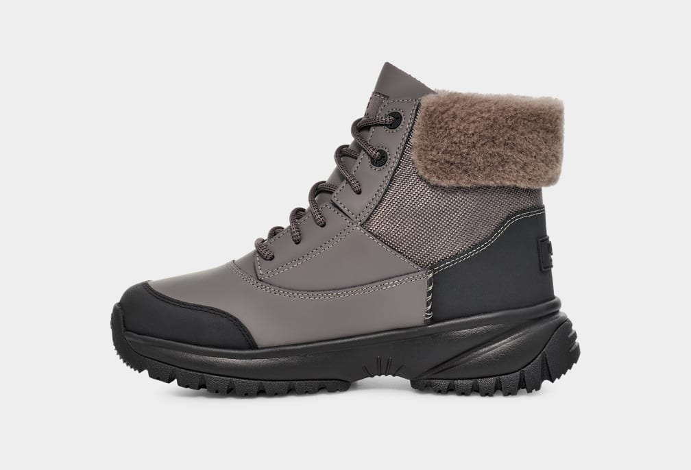 Grey Ugg Yose Fluff V2 Women Boots | 830741-OIP