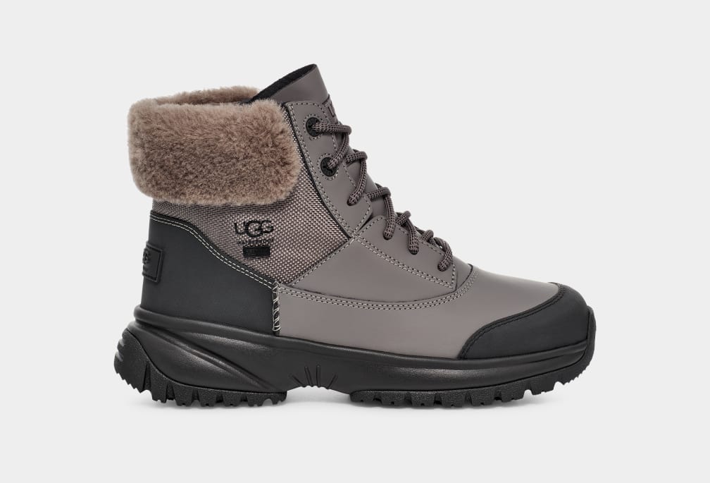 Grey Ugg Yose Fluff V2 Women Boots | 830741-OIP