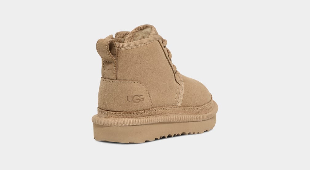 Mustard Ugg Neumel II Kids' Boots | 603481-UOK