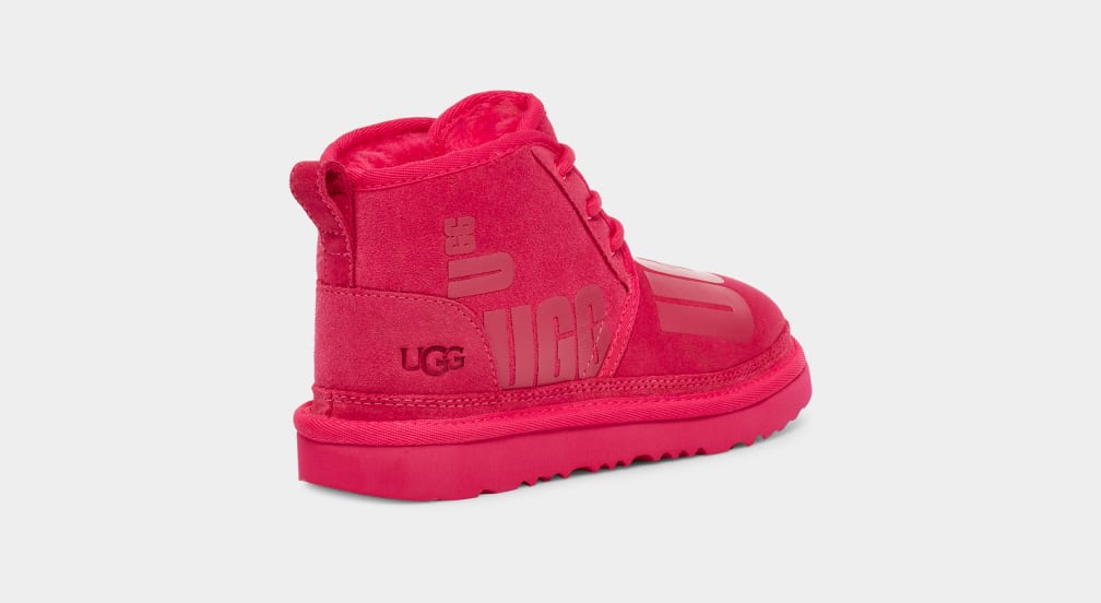 Red Ugg Neumel II Scatter Graphic Kids' Boots | 764859-NXQ