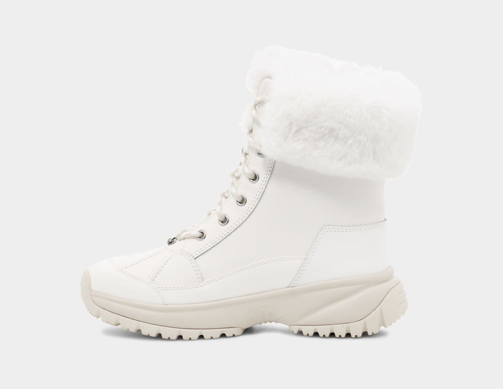 White Ugg Yose Fluff Women Boots | 604872-PQZ