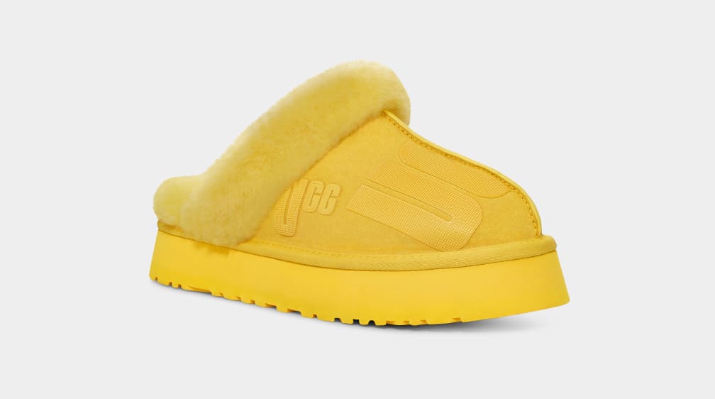 Yellow Ugg Disquette Scatter Graphic Women Slippers | 439816-URK