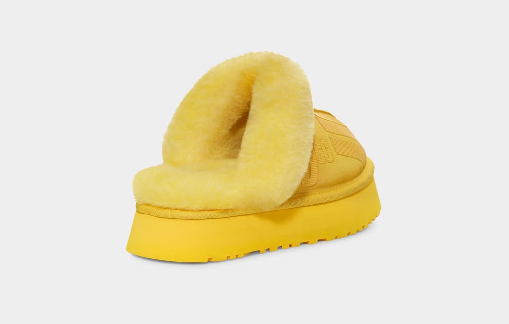 Yellow Ugg Disquette Scatter Graphic Women Slippers | 439816-URK